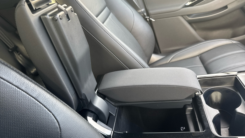 Land Rover Range Rover Evoque 1.5 P300e Dynamic SE 5dr Auto Hatchback